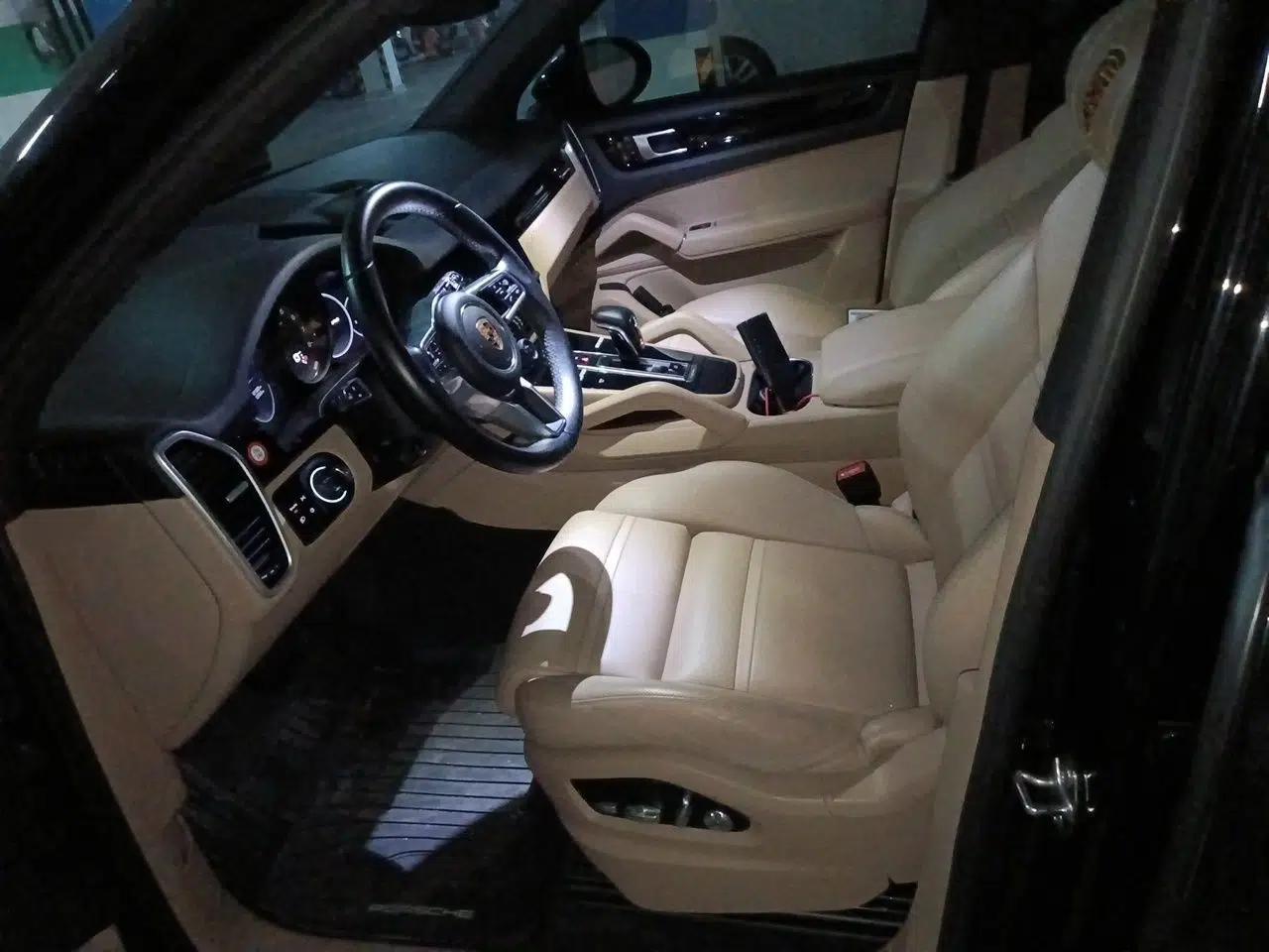 Porsche Cayenne E-Hybrid 2019 Cayenne E-Hybrid 2.0T — миниатюра 16