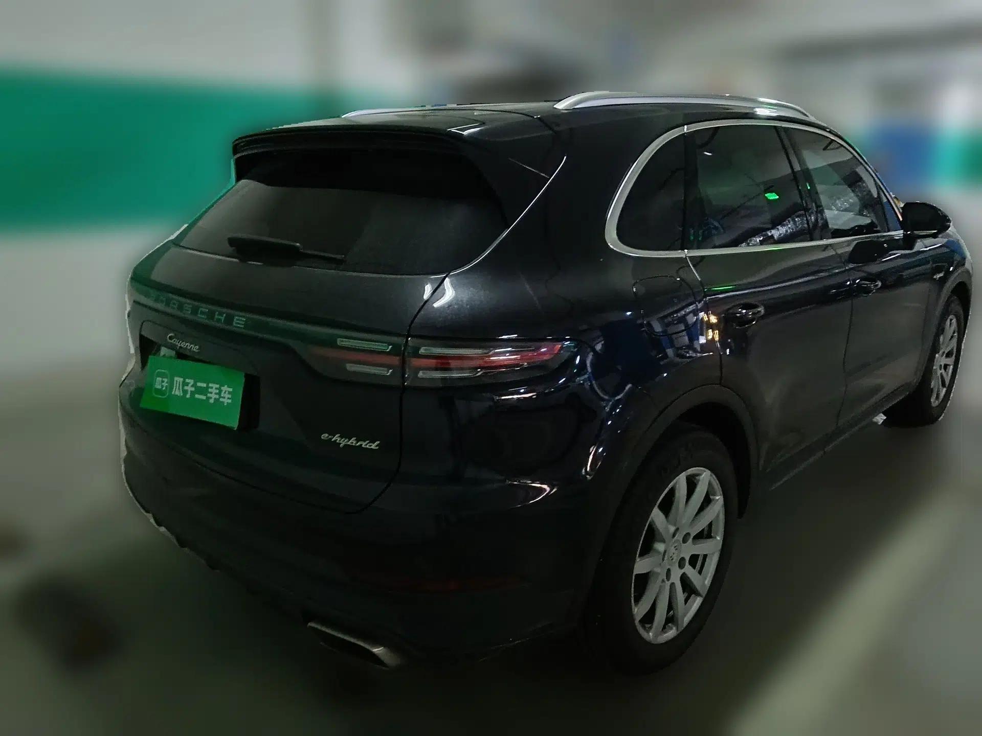 Porsche Cayenne E-Hybrid 2019 Cayenne E-Hybrid 2.0T — миниатюра 6