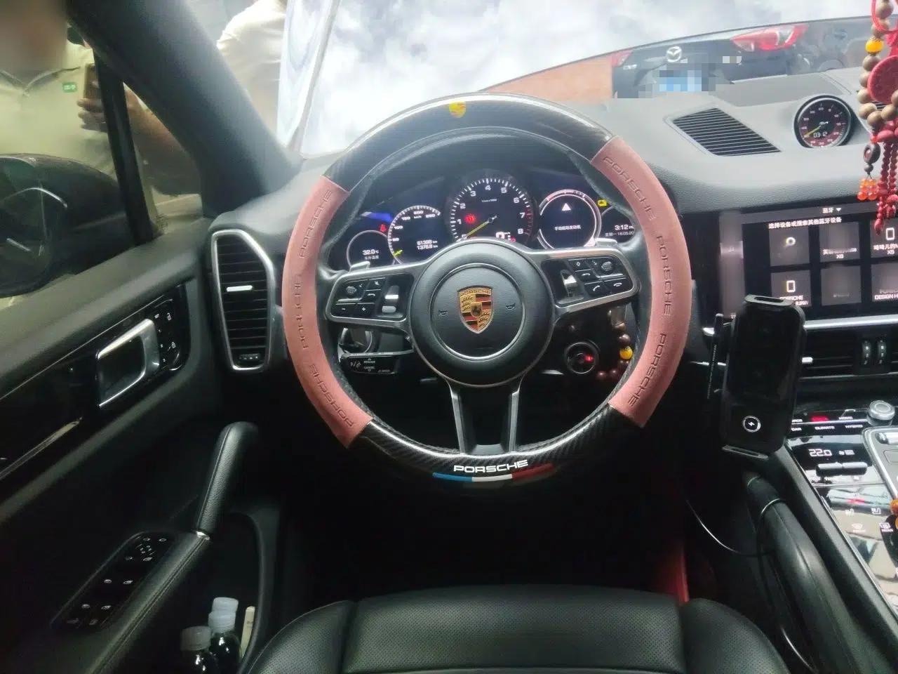 Porsche Cayenne E-Hybrid 2021 Cayenne E-Hybrid 2.0T — миниатюра 11