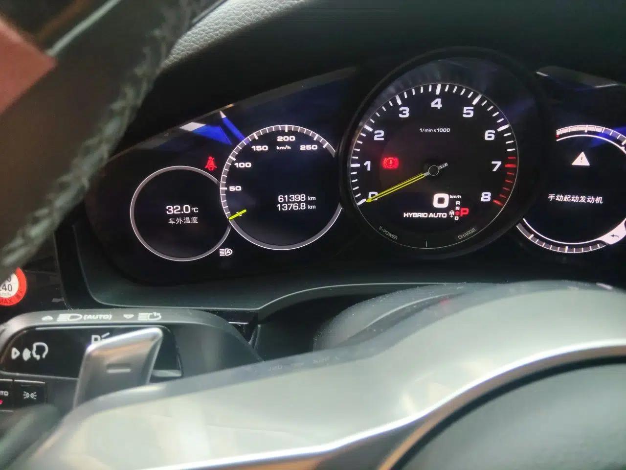 Porsche Cayenne E-Hybrid 2021 Cayenne E-Hybrid 2.0T — миниатюра 13