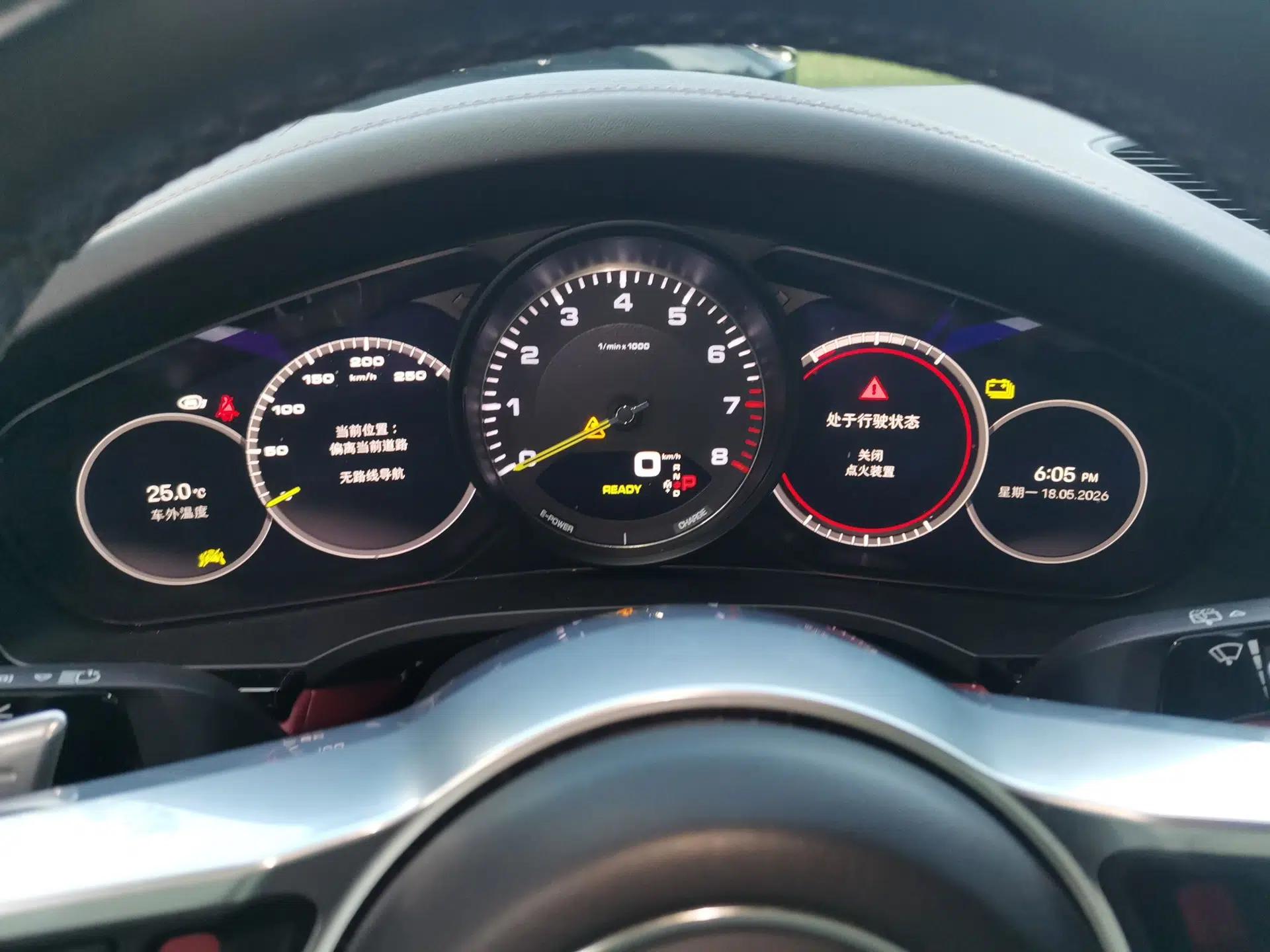 Porsche Cayenne E-Hybrid 2023 Cayenne E-Hybrid 2.0T — миниатюра 12