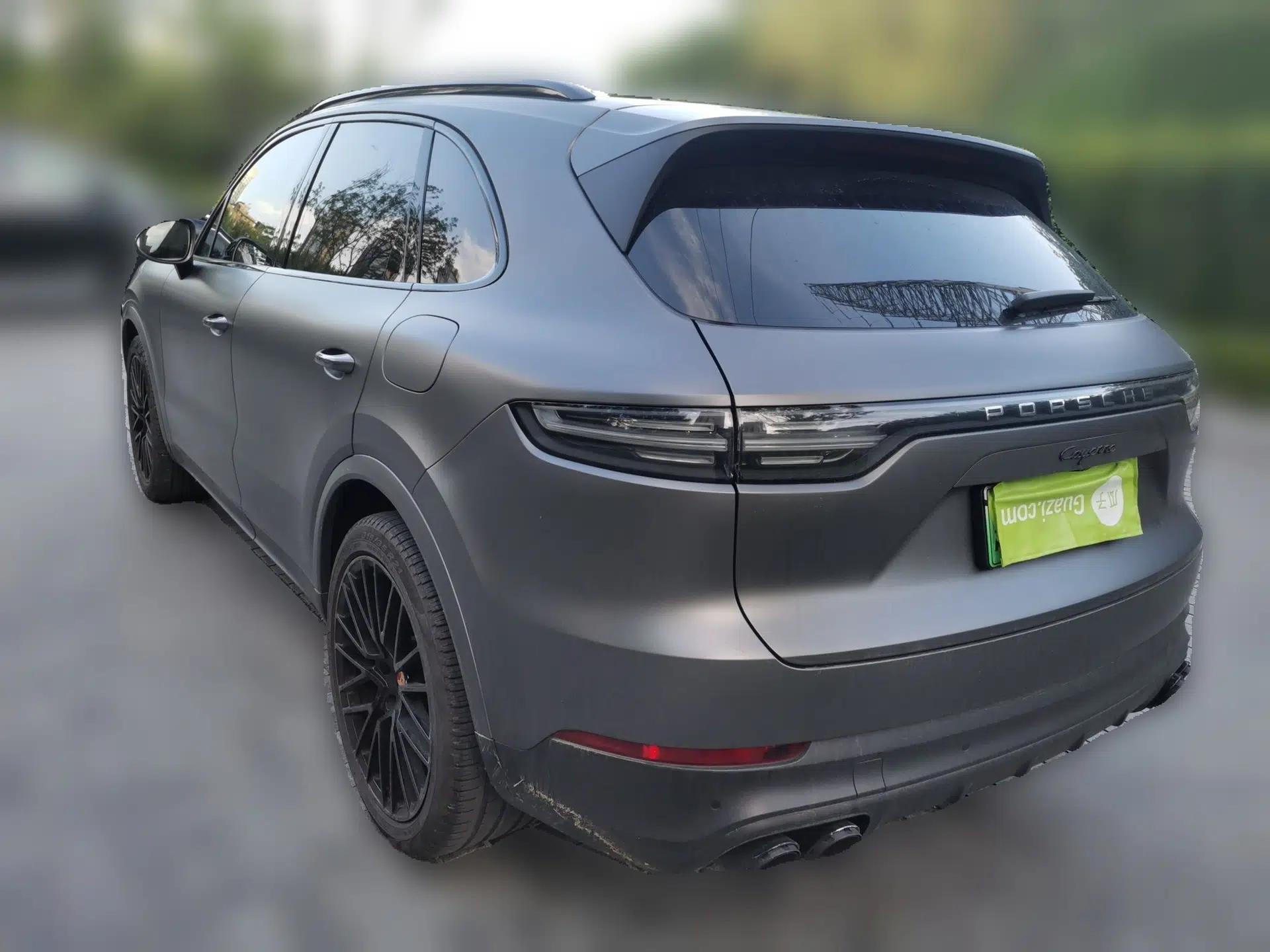 Porsche Cayenne E-Hybrid 2023 Cayenne E-Hybrid 2.0T — миниатюра 4