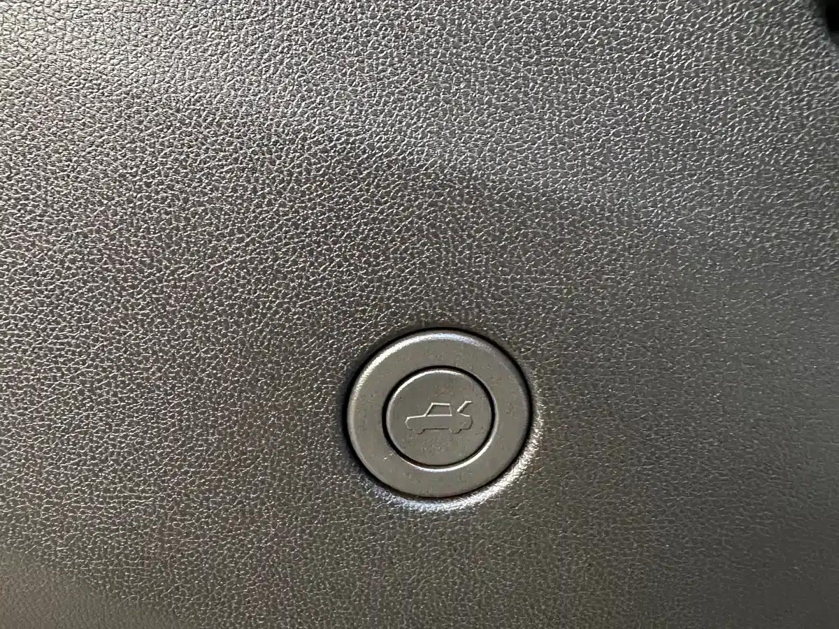 Chevrolet Cruze 2022 320 Automatic Enjoy Sunroof Edition — миниатюра 13