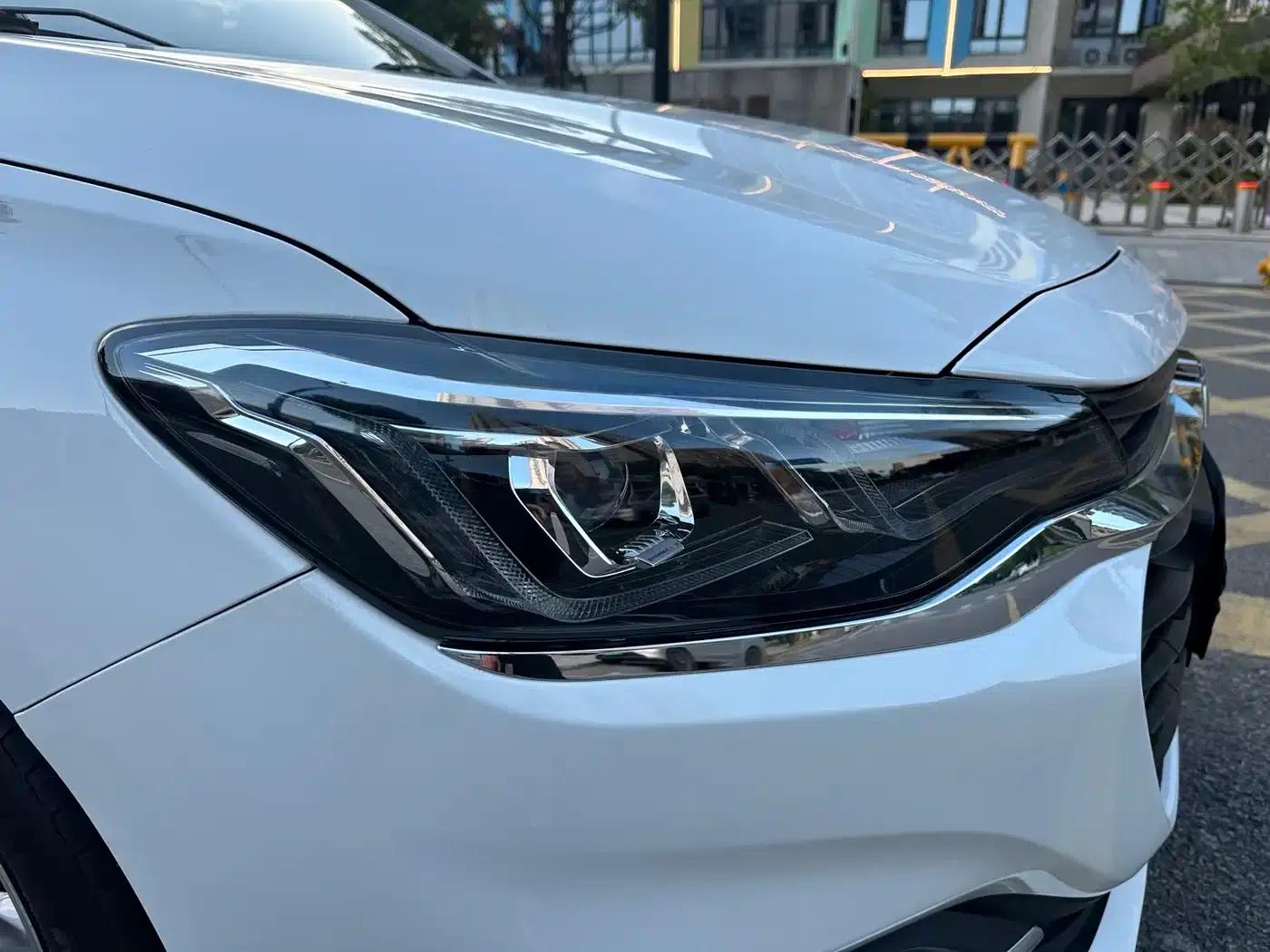 Chevrolet Cruze 2022 320 Automatic Enjoy Sunroof Edition — миниатюра 21