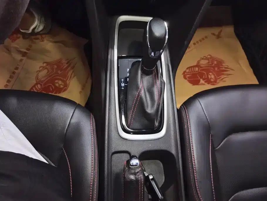 Chevrolet Cruze 2020 Mild Hybrid RS 330T Automatic Comfort Edition — миниатюра 16