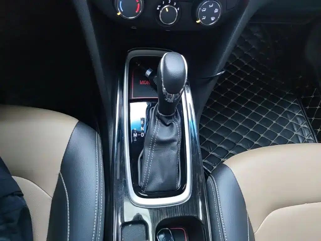 Chevrolet Cruze 2020 320 Automatic Comfort Edition — миниатюра 14