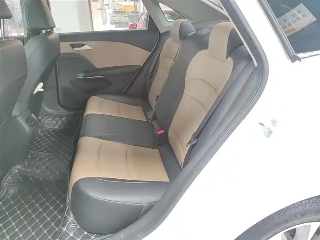 Chevrolet Cruze 2020 320 Automatic Comfort Edition — миниатюра 17