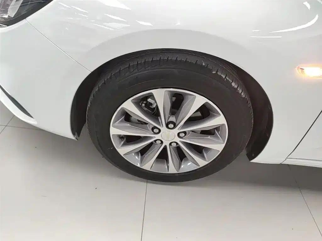 Chevrolet Cruze 2020 320 Automatic Comfort Edition — миниатюра 23