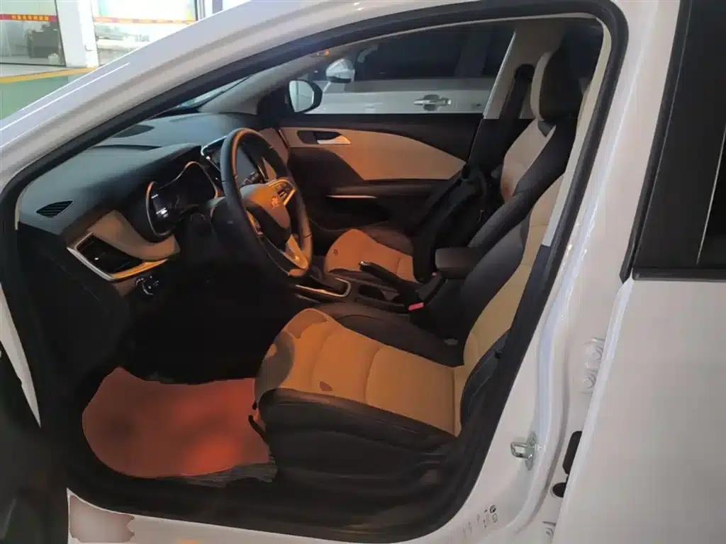 Chevrolet Cruze 2020 320 Automatic Enjoy Edition — миниатюра 15