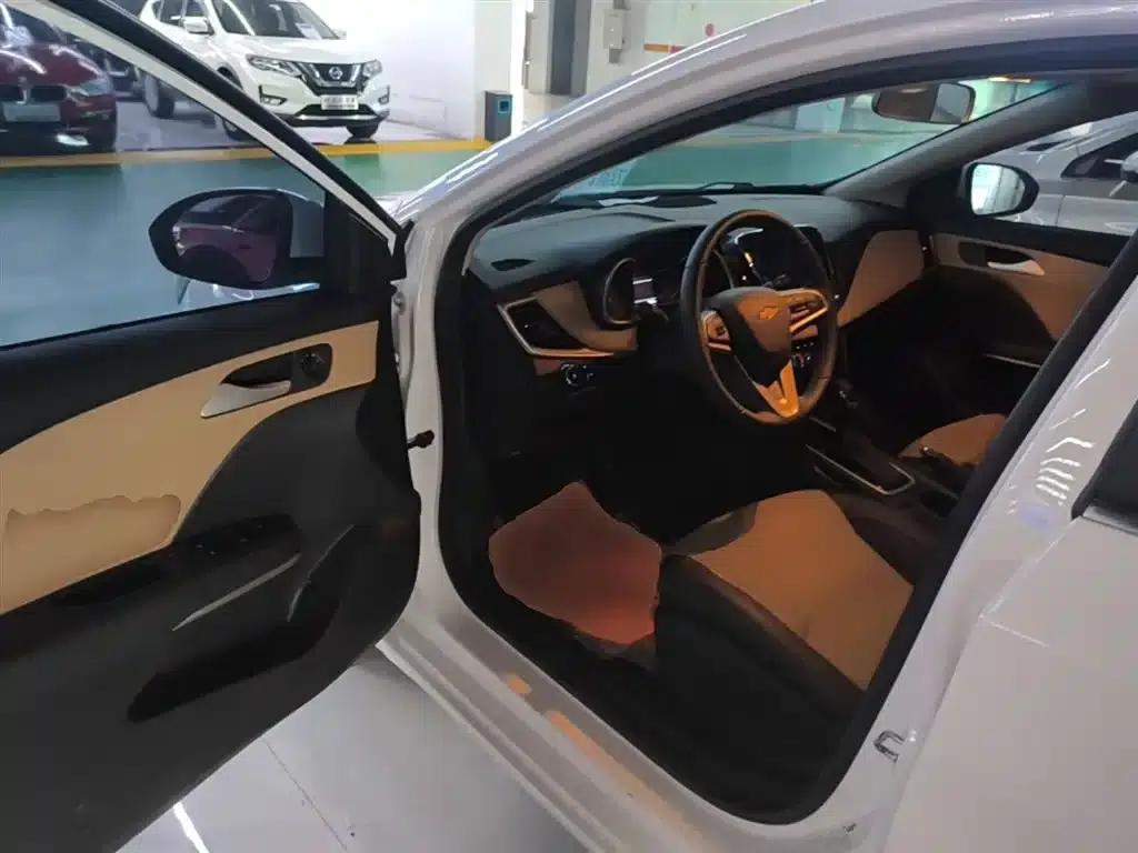 Chevrolet Cruze 2020 320 Automatic Enjoy Edition — миниатюра 16