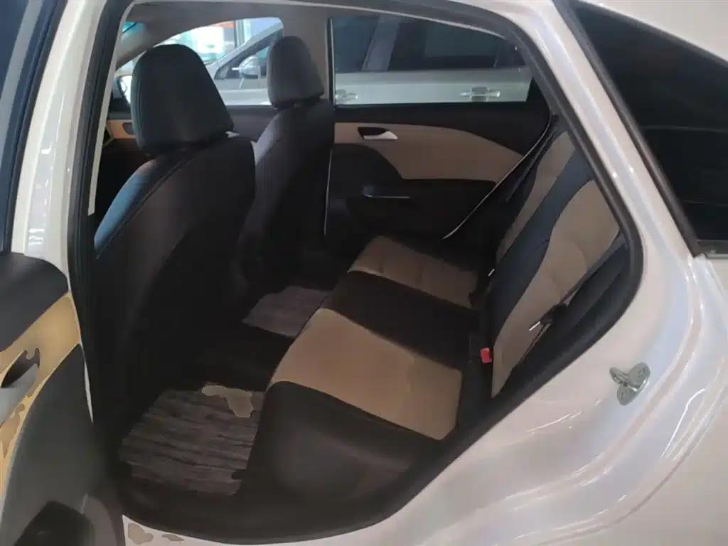 Chevrolet Cruze 2020 320 Automatic Enjoy Edition — миниатюра 17