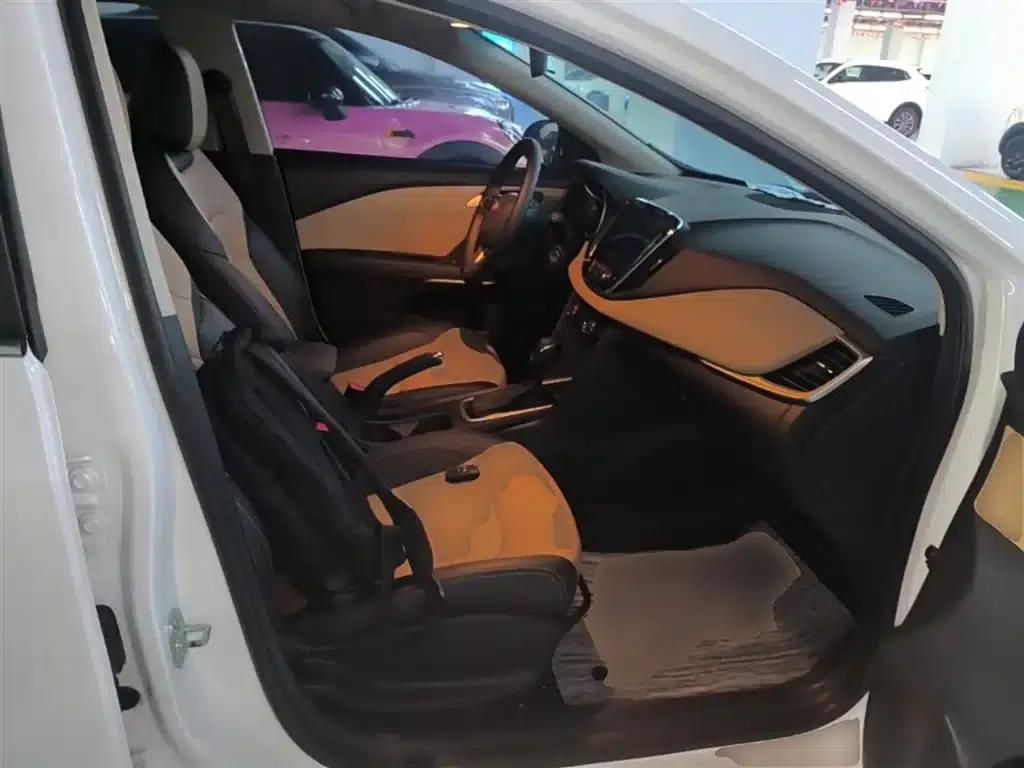Chevrolet Cruze 2020 320 Automatic Enjoy Edition — миниатюра 25