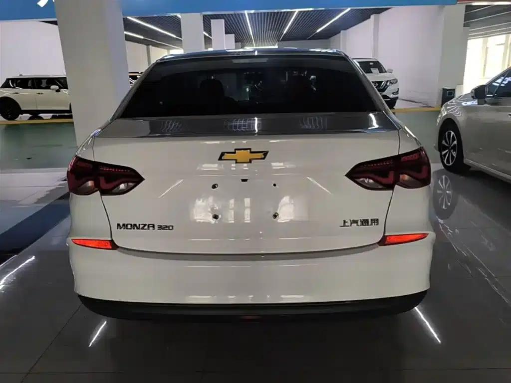 Chevrolet Cruze 2020 320 Automatic Enjoy Edition — миниатюра 6