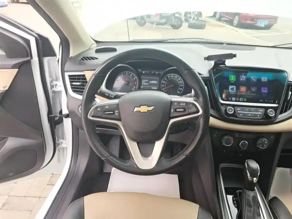 Chevrolet Cruze 2021 320 Automatic Enjoy Sunroof Edition — миниатюра 11