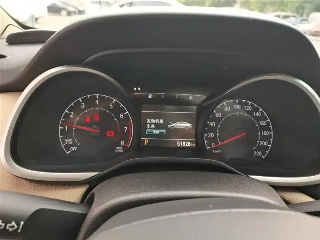 Chevrolet Cruze 2021 320 Automatic Enjoy Sunroof Edition — миниатюра 12