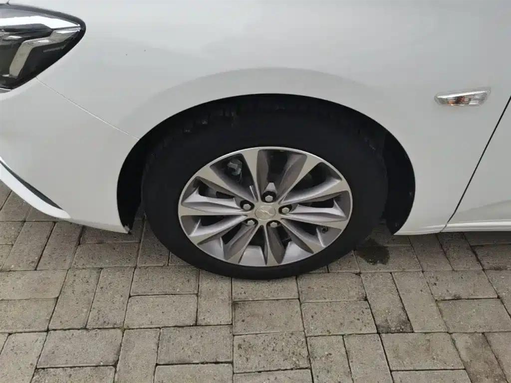 Chevrolet Cruze 2021 320 Automatic Enjoy Sunroof Edition — миниатюра 23