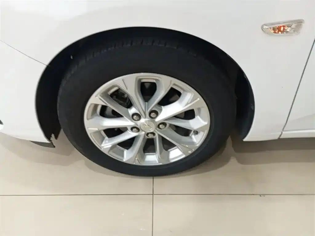 Chevrolet Cruze 2023 1.5L Dual-Clutch Enjoy Edition — миниатюра 23