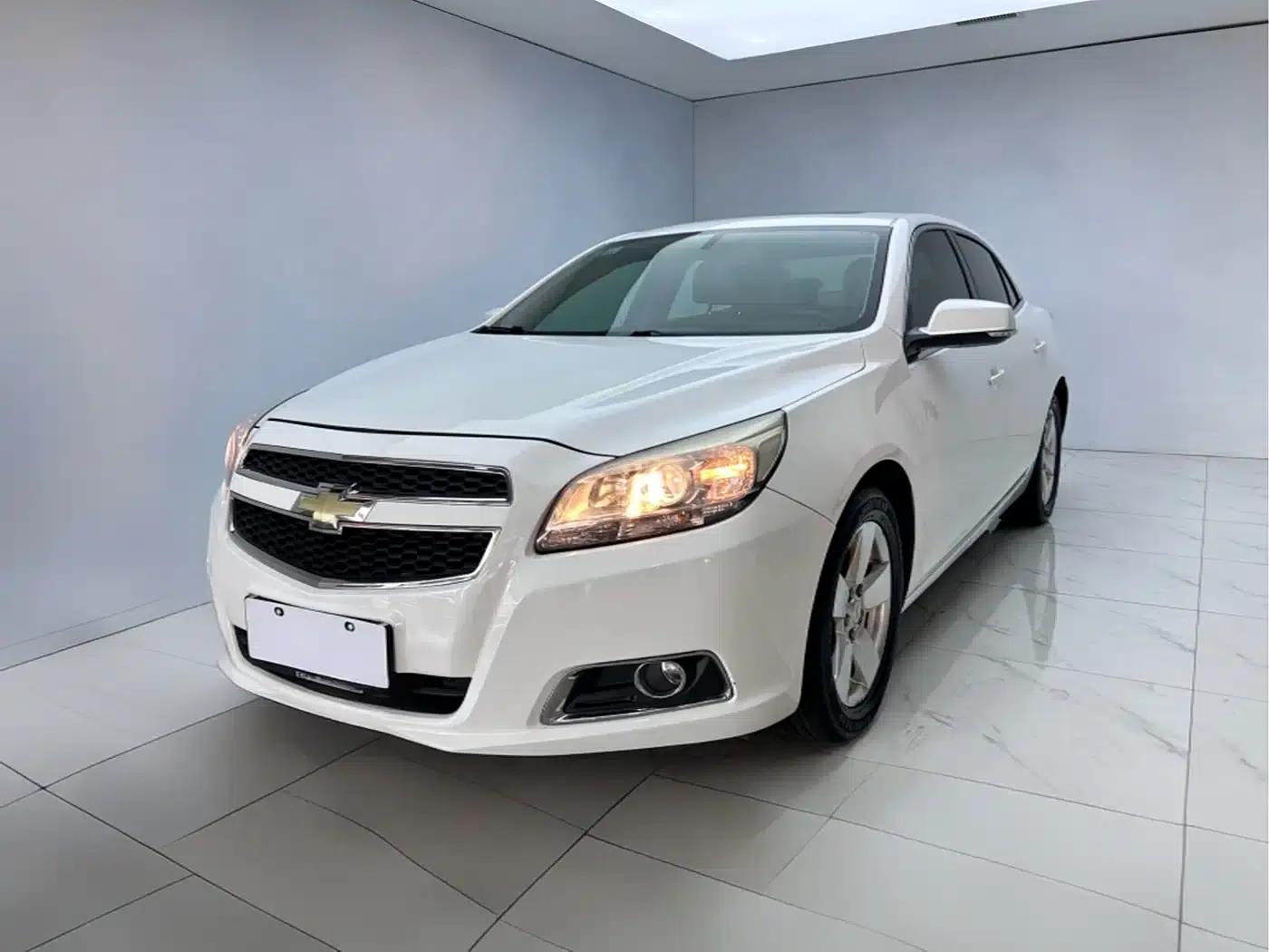 Chevrolet Malibu 2012 2.0L Automatic Comfort Edition — миниатюра 1