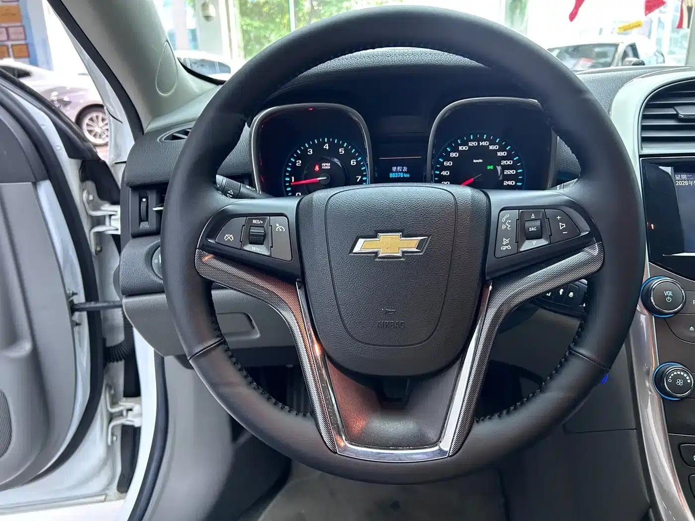 Chevrolet Malibu 2012 2.0L Automatic Comfort Edition — миниатюра 16