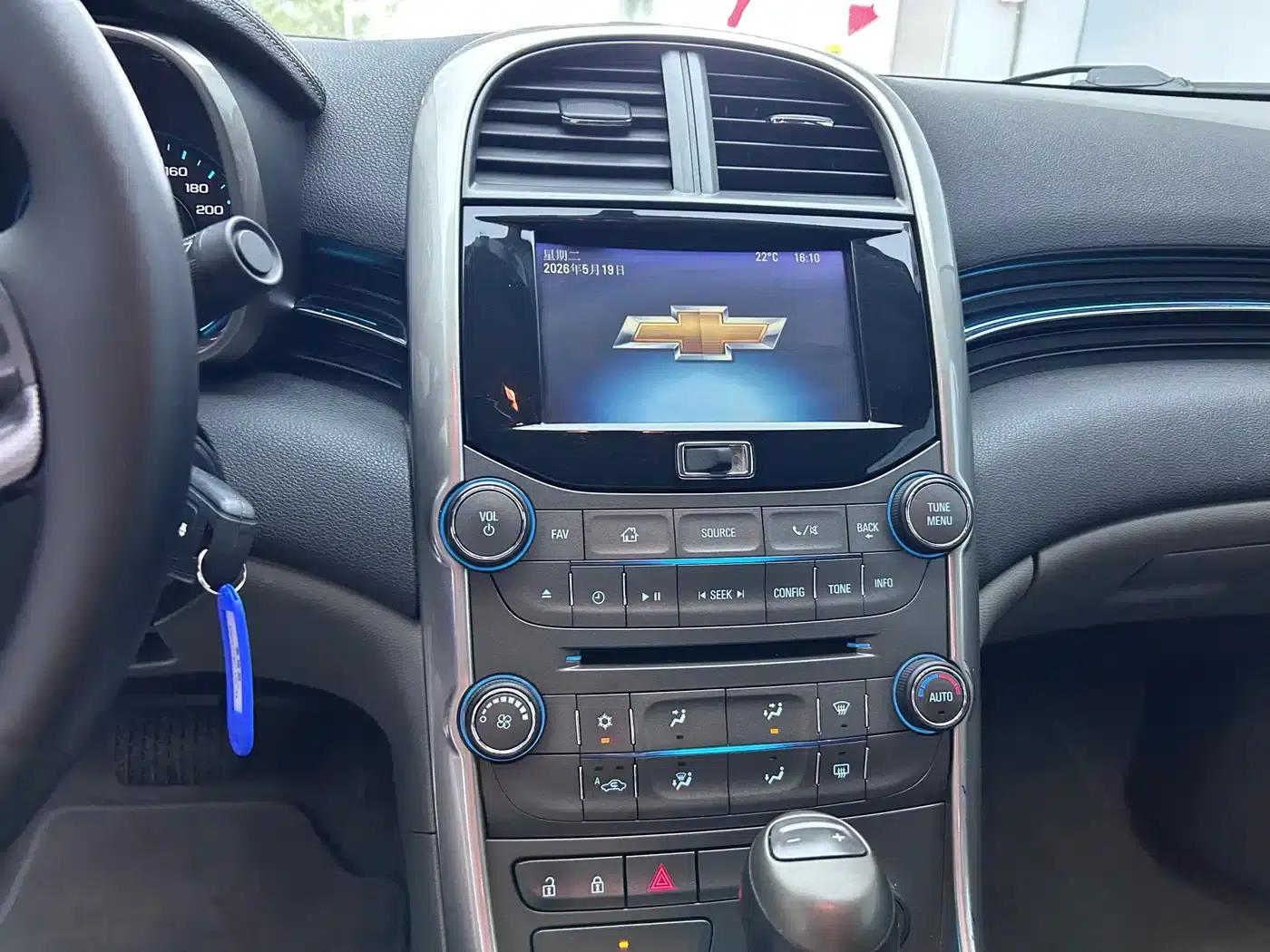 Chevrolet Malibu 2012 2.0L Automatic Comfort Edition — миниатюра 18