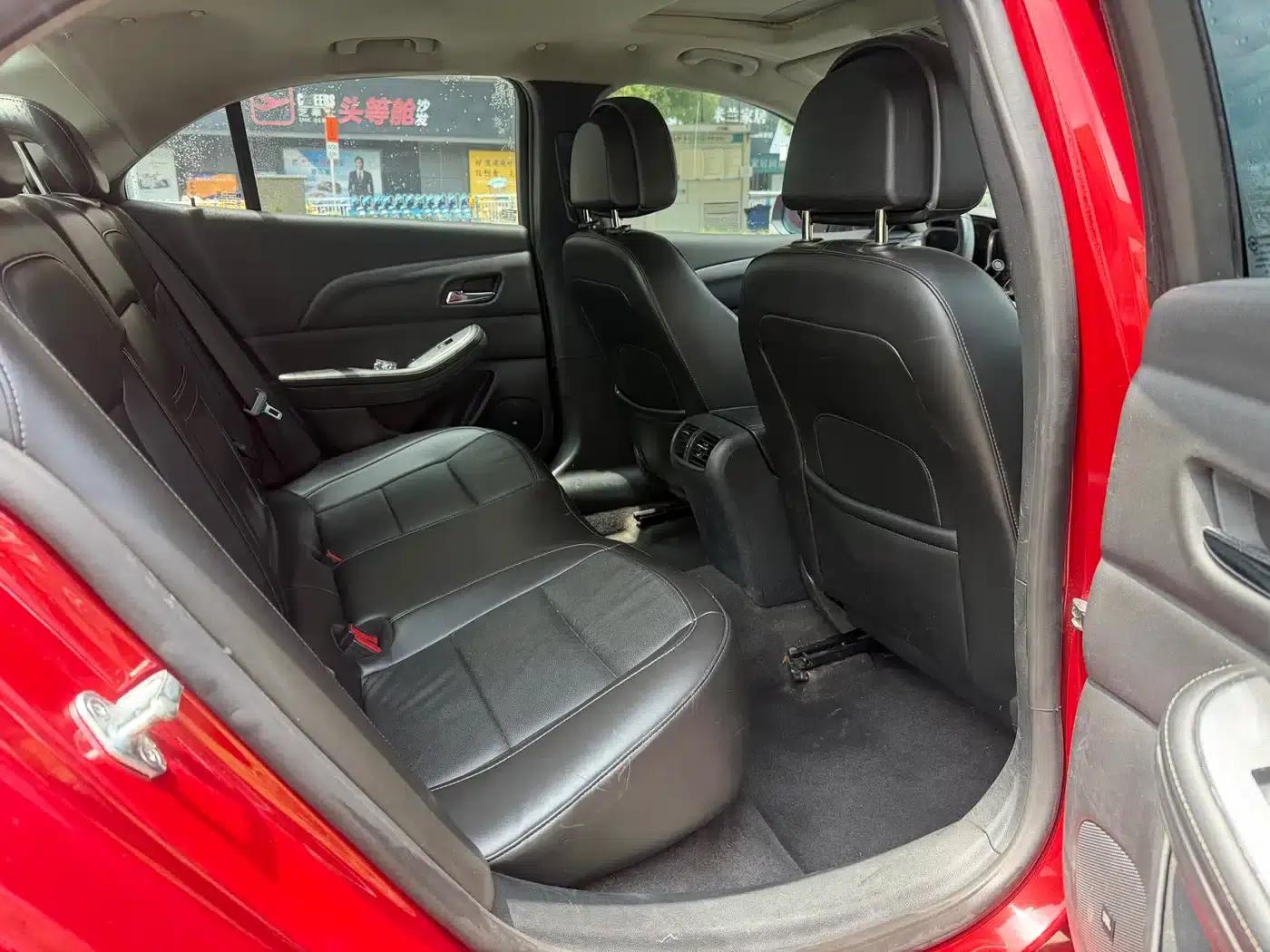 2014 Chevrolet Malibu 2.4L Automatic Flagship Edition — миниатюра 18