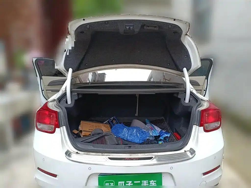 2014 Chevrolet Malibu 2.0L Automatic Comfort Edition — миниатюра 16