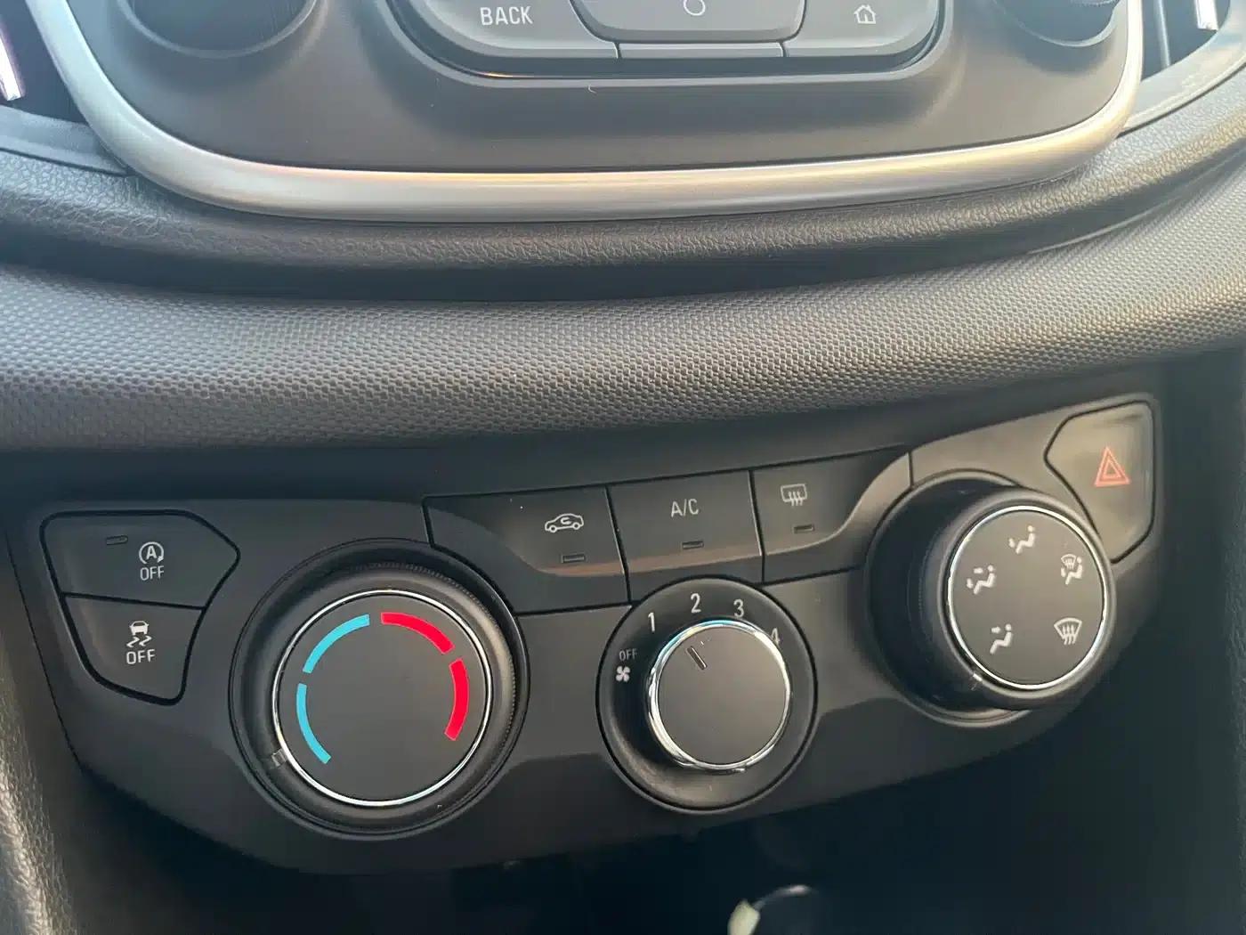 Chevrolet Cruze 2019 320 Automatic Comfort Edition — миниатюра 14