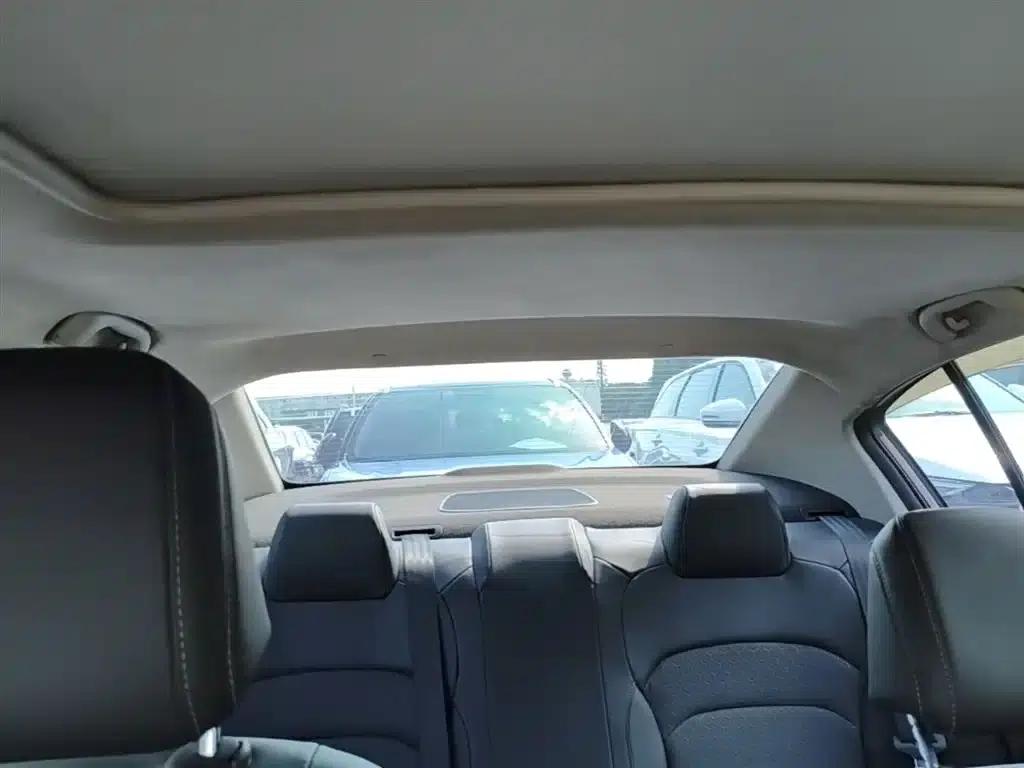 Chevrolet Cruze 2018 320 Manual Comfort Edition — миниатюра 18