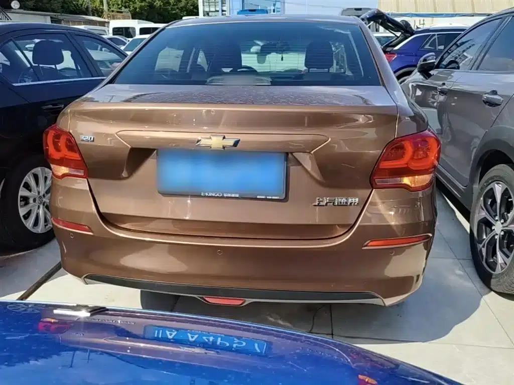 Chevrolet Cruze 2018 320 Manual Comfort Edition — миниатюра 6