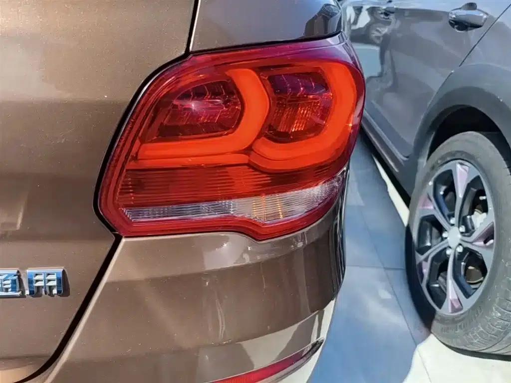 Chevrolet Cruze 2018 320 Manual Comfort Edition — миниатюра 8