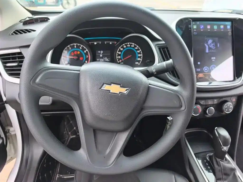 Chevrolet Cruze 2019 320 Automatic Sunroof Edition — миниатюра 11