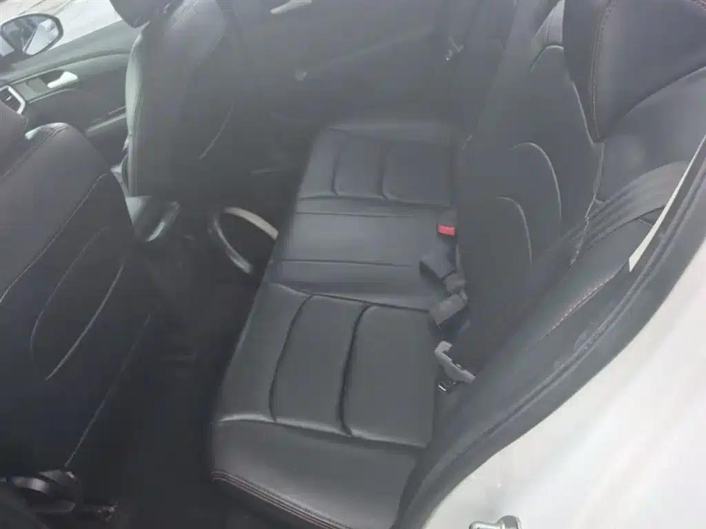Chevrolet Cruze 2019 320 Automatic Sunroof Edition — миниатюра 17