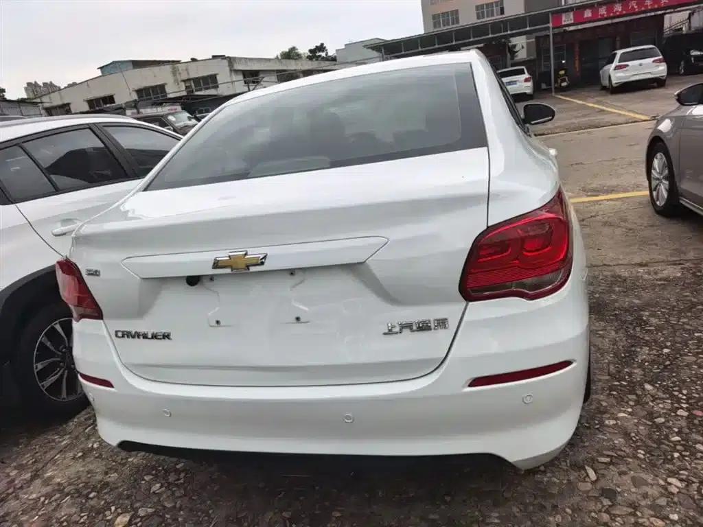 Chevrolet Cruze 2019 320 Automatic Sunroof Edition — миниатюра 6