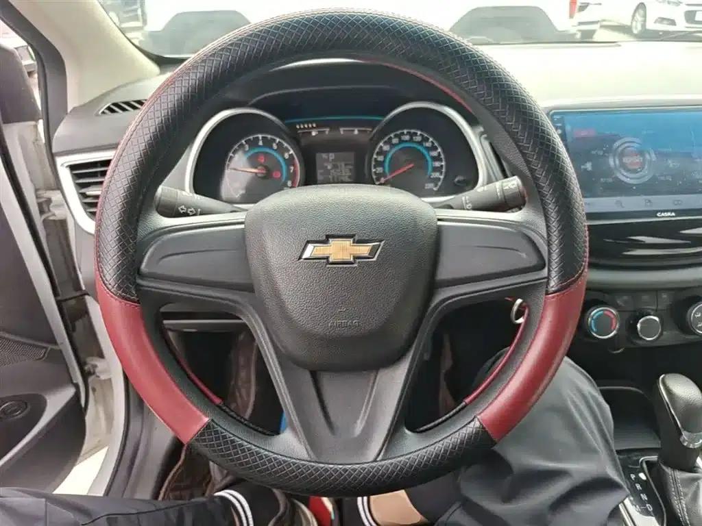 Chevrolet Cruze 2018 320 Automatic Sunroof Edition — миниатюра 11