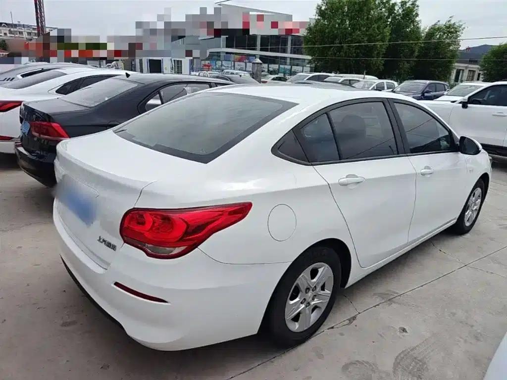 Chevrolet Cruze 2018 320 Automatic Sunroof Edition — миниатюра 7