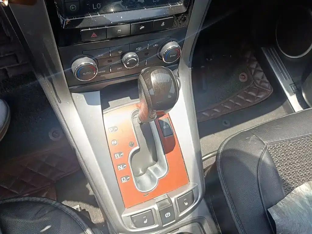 2015 Chevrolet Captiva 2.4L 4WD Flagship Edition 7-Seater — миниатюра 7