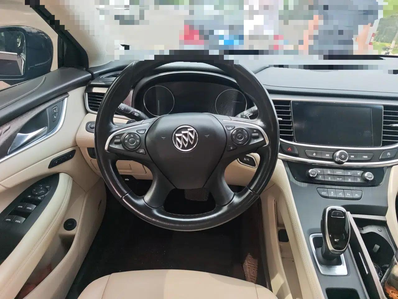 Buick LaCrosse 2020 Avenir Avia Flagship Model — миниатюра 11