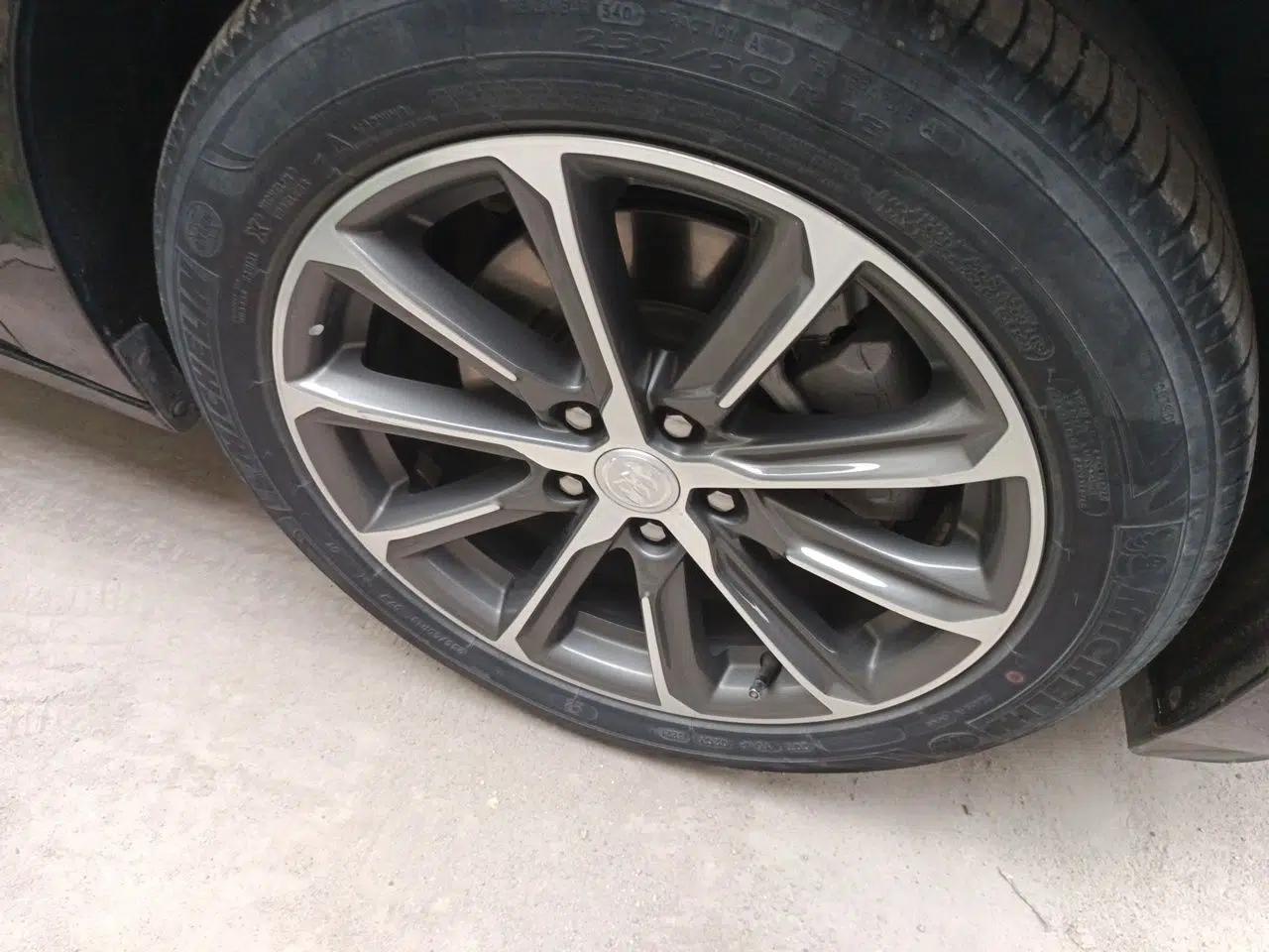 Buick LaCrosse 2021 652T Luxury Model — миниатюра 8