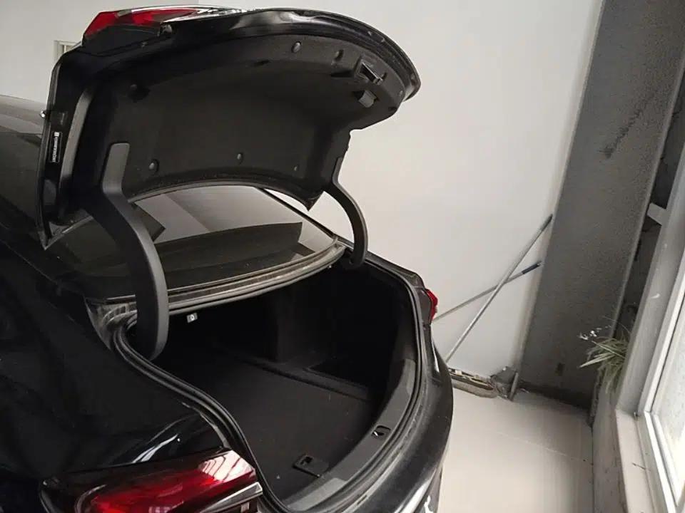Buick LaCrosse 2019 28T Luxury Version — миниатюра 22