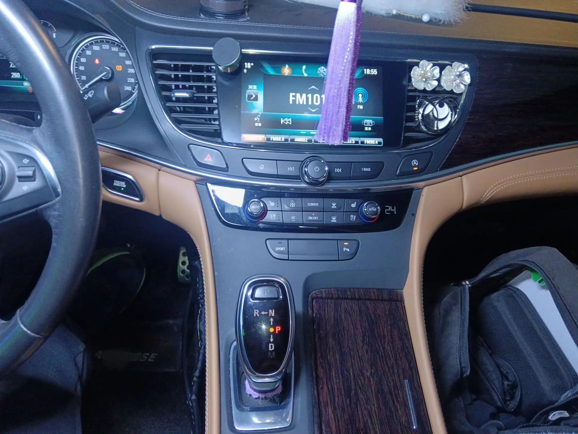 Buick LaCrosse 2016 20T Elite Edition — миниатюра 12