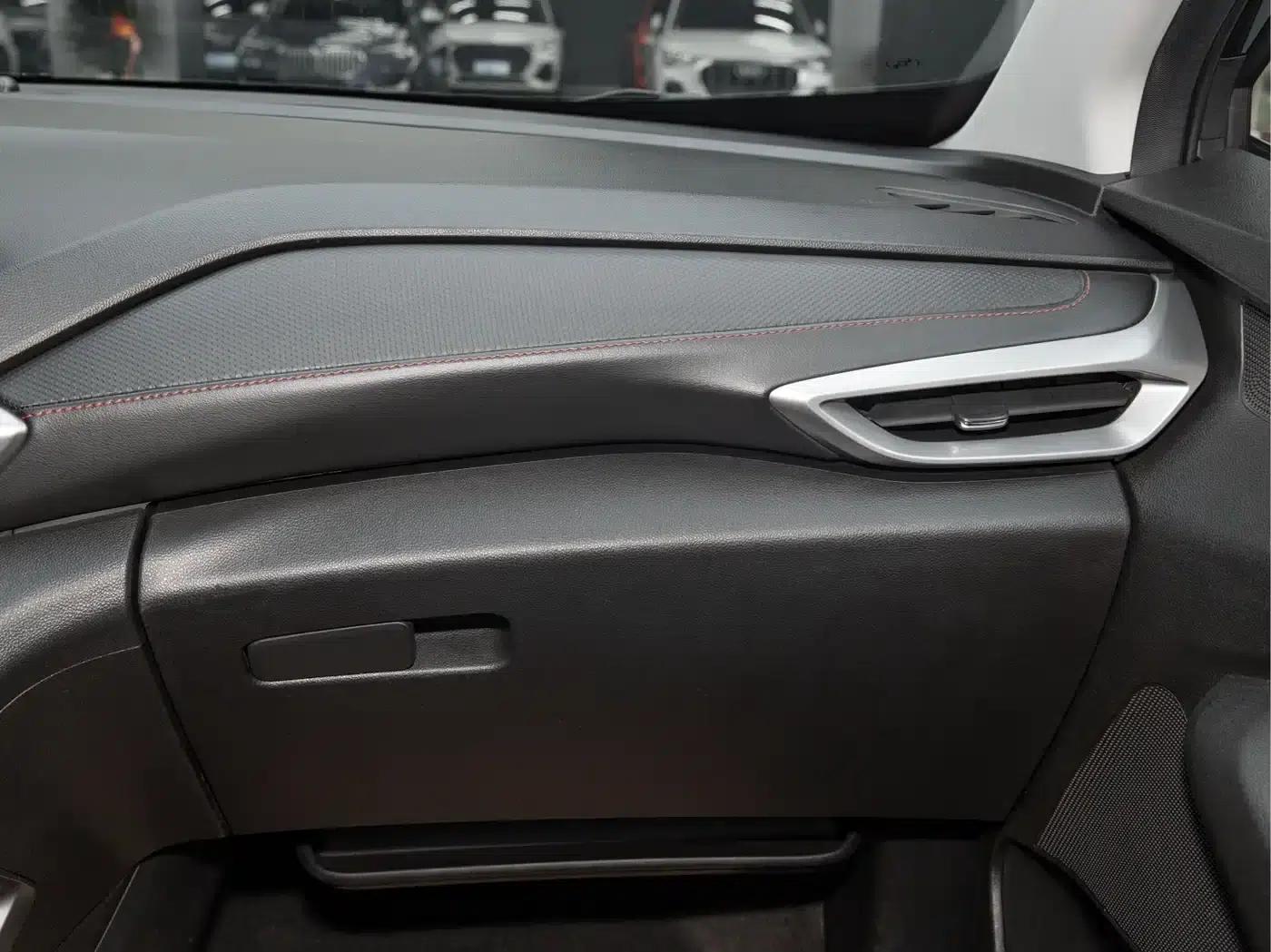 2020 Chevrolet Orlando Mild Hybrid Redline 530T Automatic Premium Edition (5+2 models) — миниатюра 14