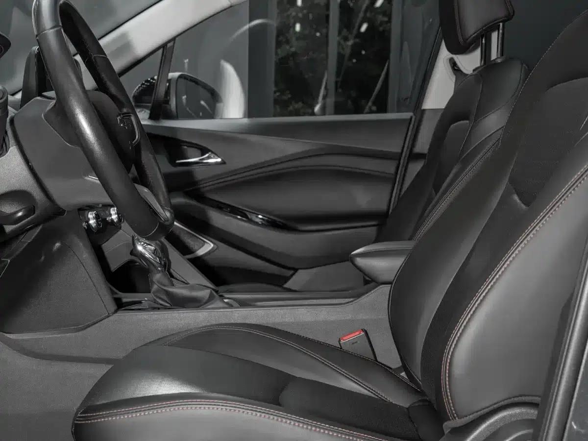 2020 Chevrolet Orlando Mild Hybrid Redline 530T Automatic Premium Edition (5+2 models) — миниатюра 16