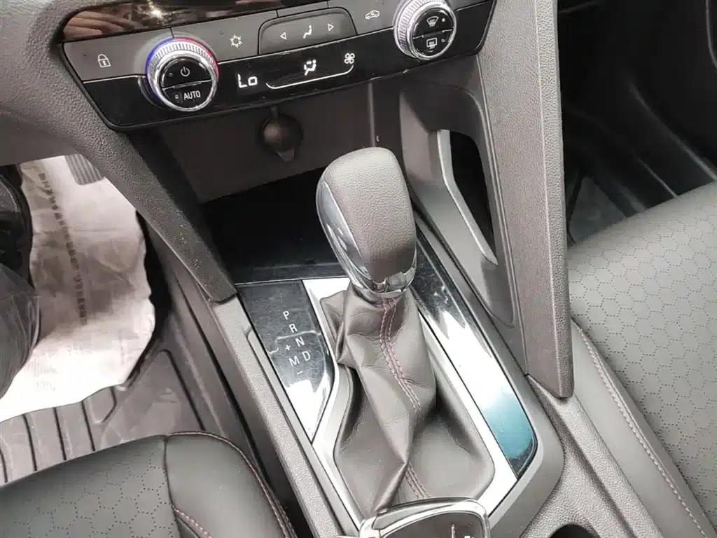 2020 Chevrolet Orlando Mild Hybrid Redline 530T Automatic Luxury Edition (5+2 models) — миниатюра 14