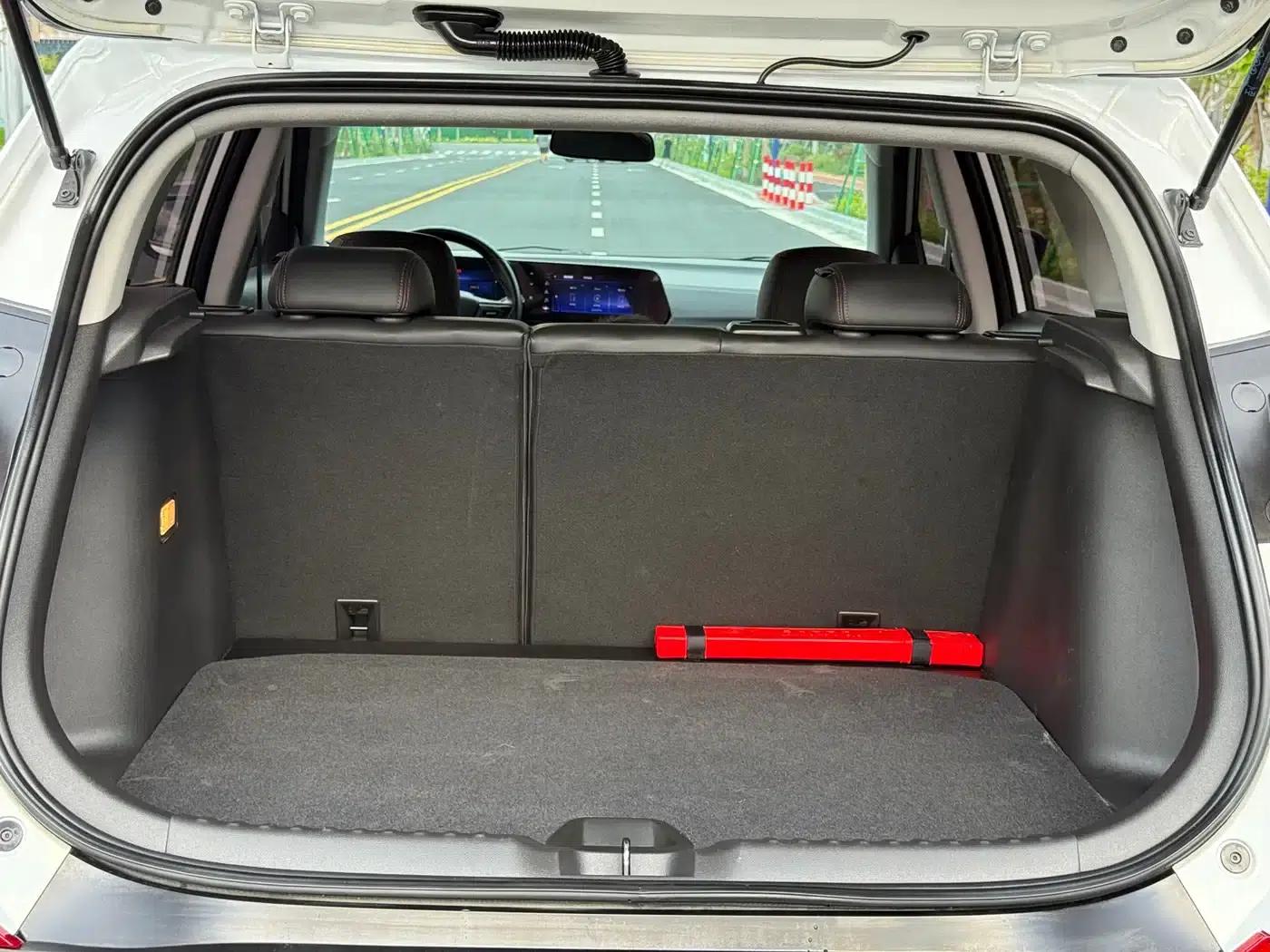Chevrolet Trax 2023 RS 1.5T CVT — миниатюра 25
