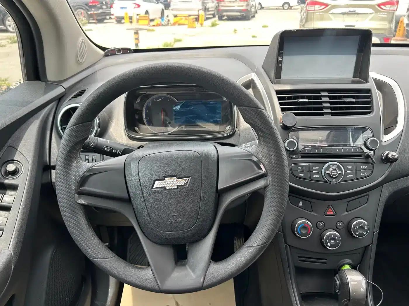 Chevrolet Trax 2016 1.4T Automatic 2WD Comfort Sunroof Edition — миниатюра 14