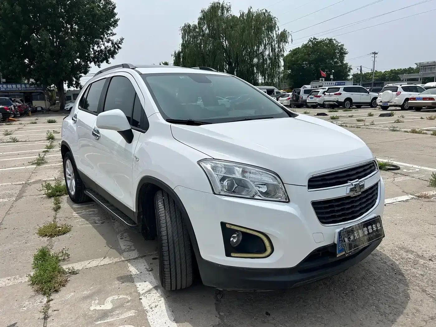 Chevrolet Trax 2016 1.4T Automatic 2WD Comfort Sunroof Edition — миниатюра 3