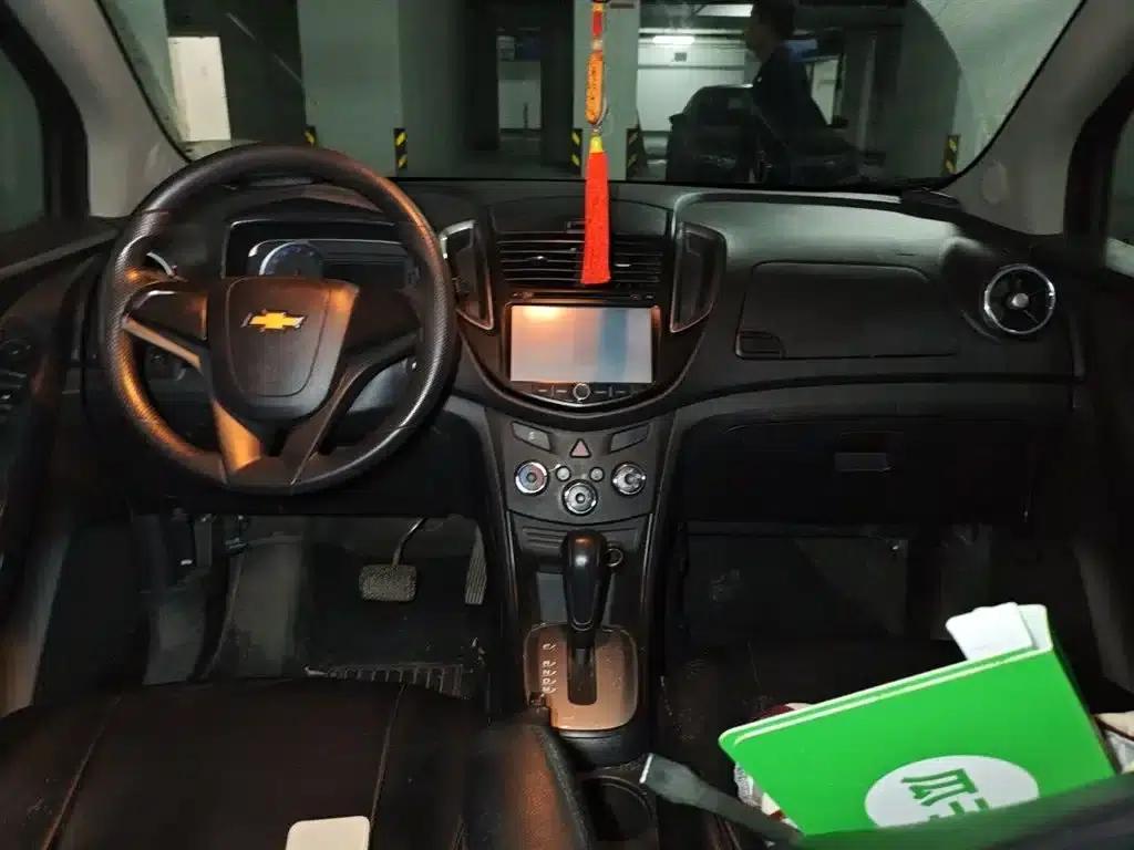 Chevrolet Trax 2016 1.4T Automatic 2WD Comfort Sunroof Edition — миниатюра 6