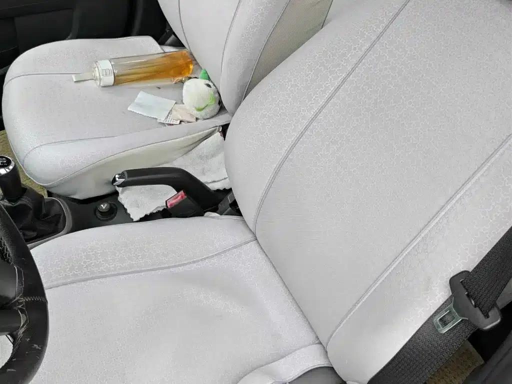 2011 Aveo Sedan 1.4L MT SL — миниатюра 6