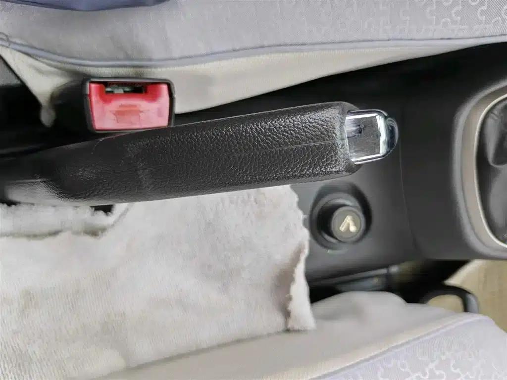 2011 Aveo Sedan 1.4L MT SL — миниатюра 8