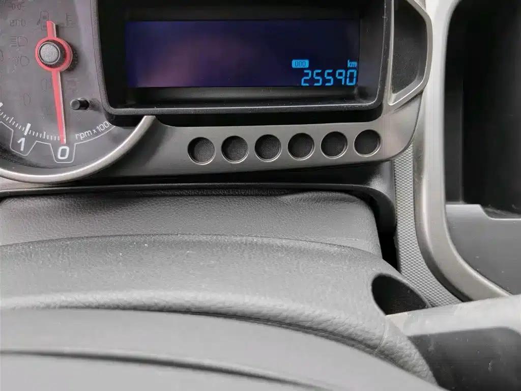 2011 Aveo Sedan 1.4L MT SL — миниатюра 9